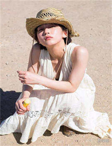 《所以，和黑粉结婚了》