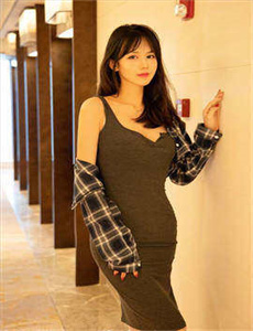 《娇乳欲女H奶汁翘》